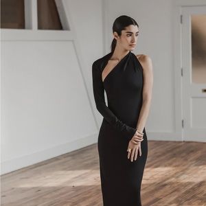 NWT STUNNING one shoulder gown